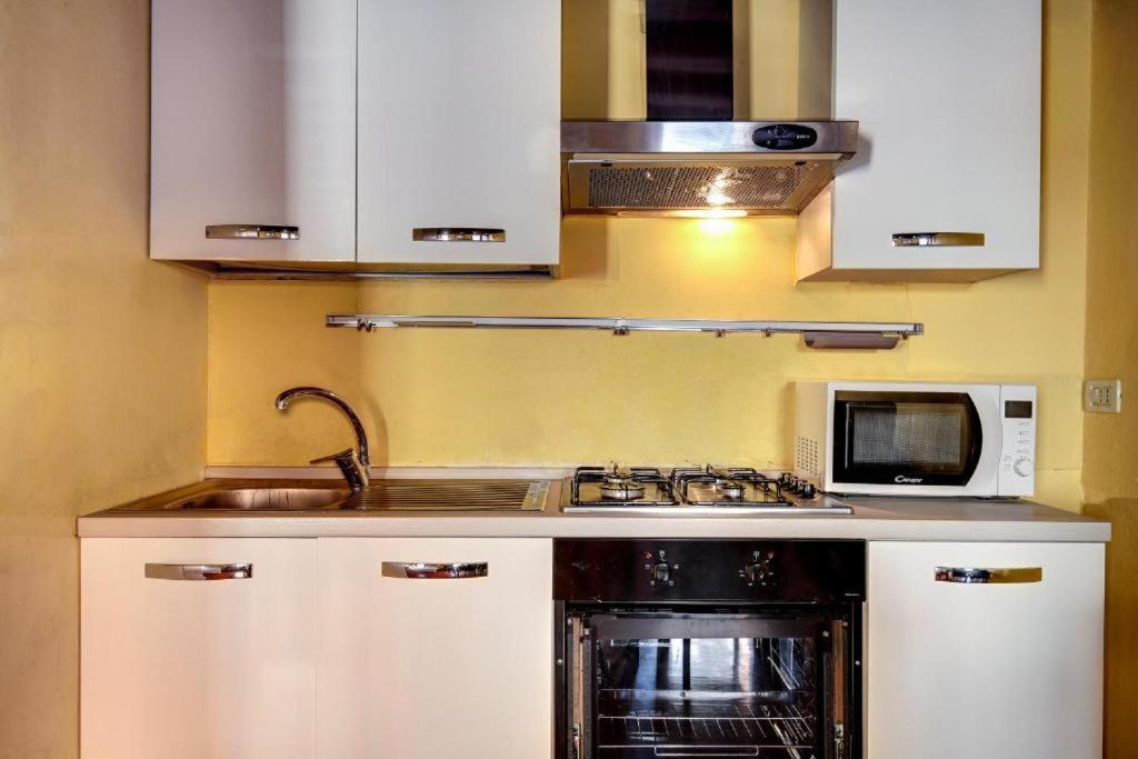 Appartamenti Superior In Via Garibaldi By Bricola Apartments Венеція Екстер'єр фото