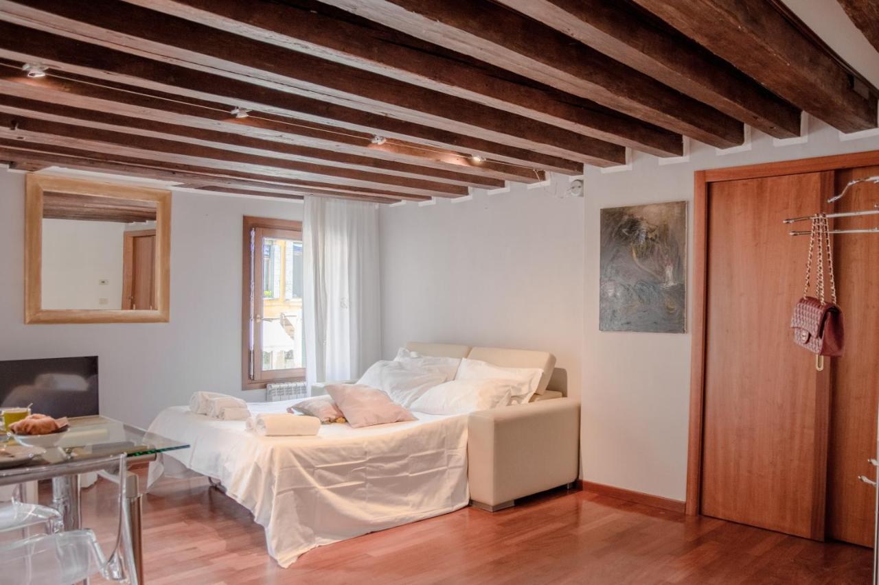 Appartamenti Superior In Via Garibaldi By Bricola Apartments Венеція Екстер'єр фото