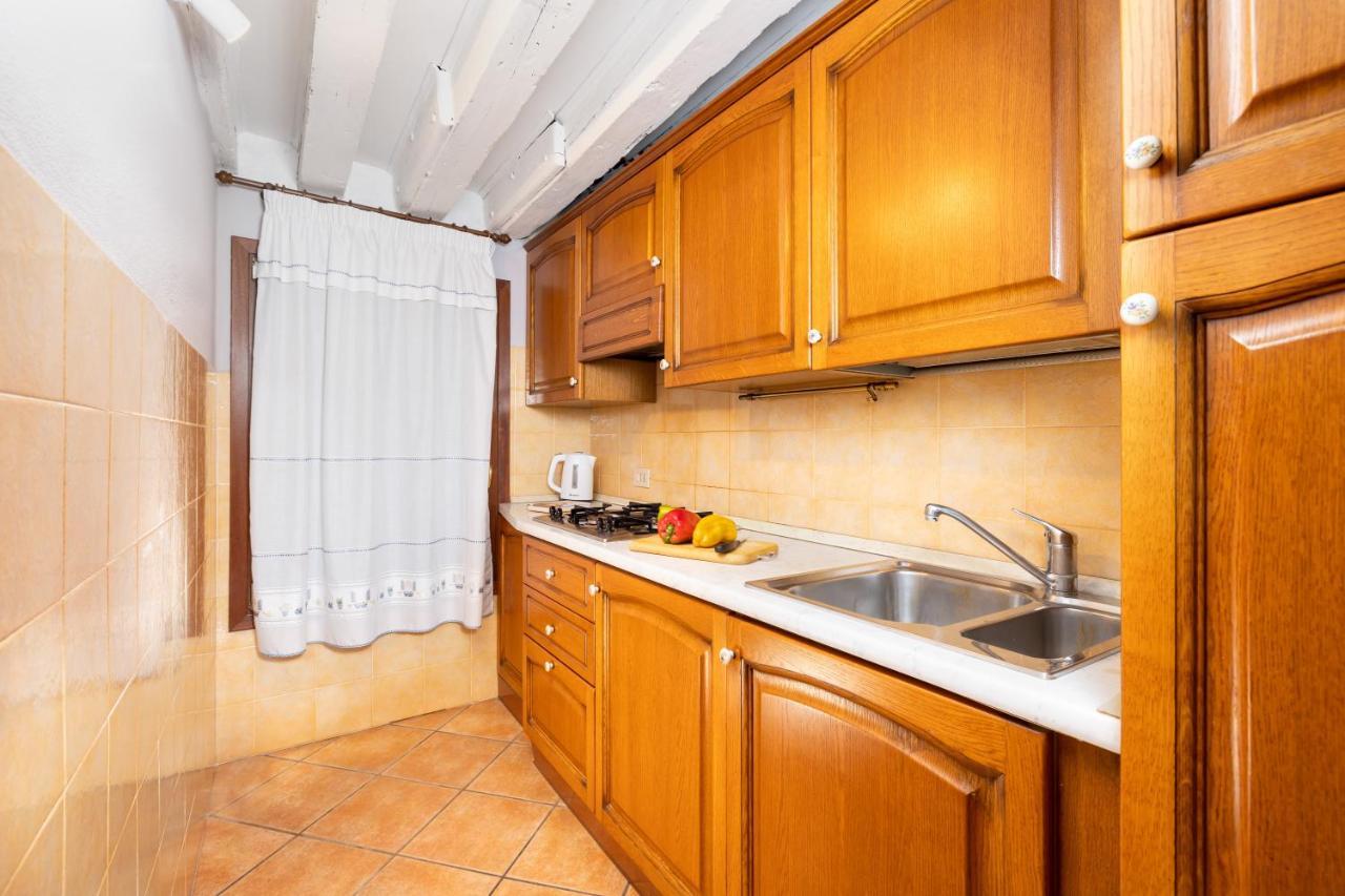 Appartamenti Superior In Via Garibaldi By Bricola Apartments Венеція Екстер'єр фото