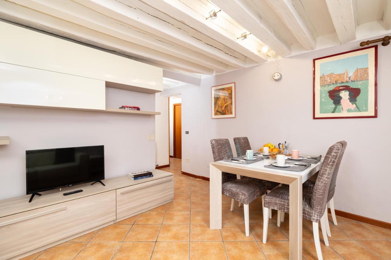 Appartamenti Superior In Via Garibaldi By Bricola Apartments Венеція Екстер'єр фото